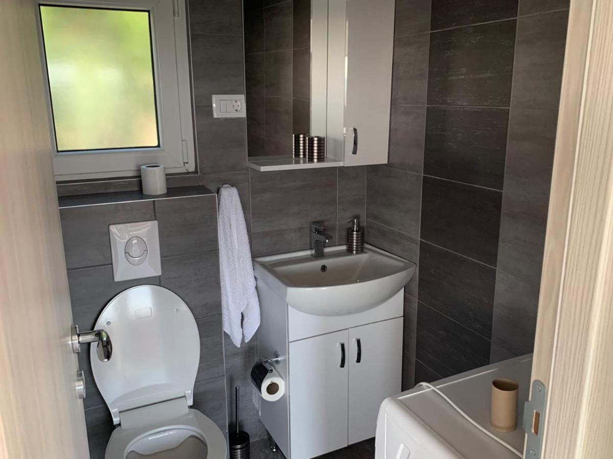 Ostojic Lux Apartman Apartment Kotor Bagian luar foto